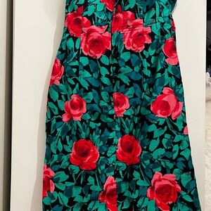 1980’s Women size 8 cocktail Red roses Green strapless party dress